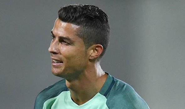 cristiano ronaldo short back and sides with a longer top