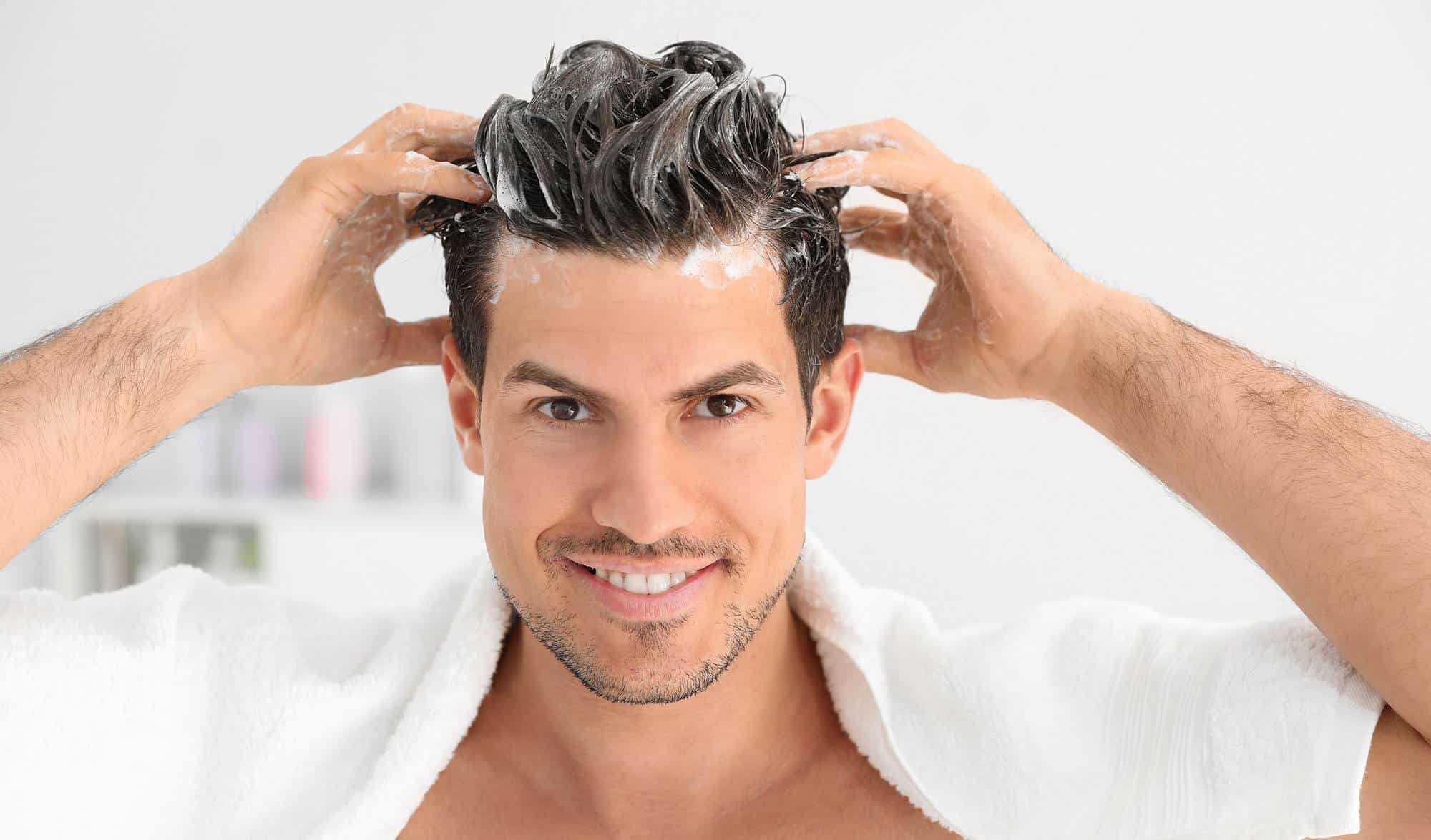 Шампунь для головы мужской. Помытые мужские волосы. Мытые красивые мужские волосы. Шампунь для мужчин. Men s Shampoo.