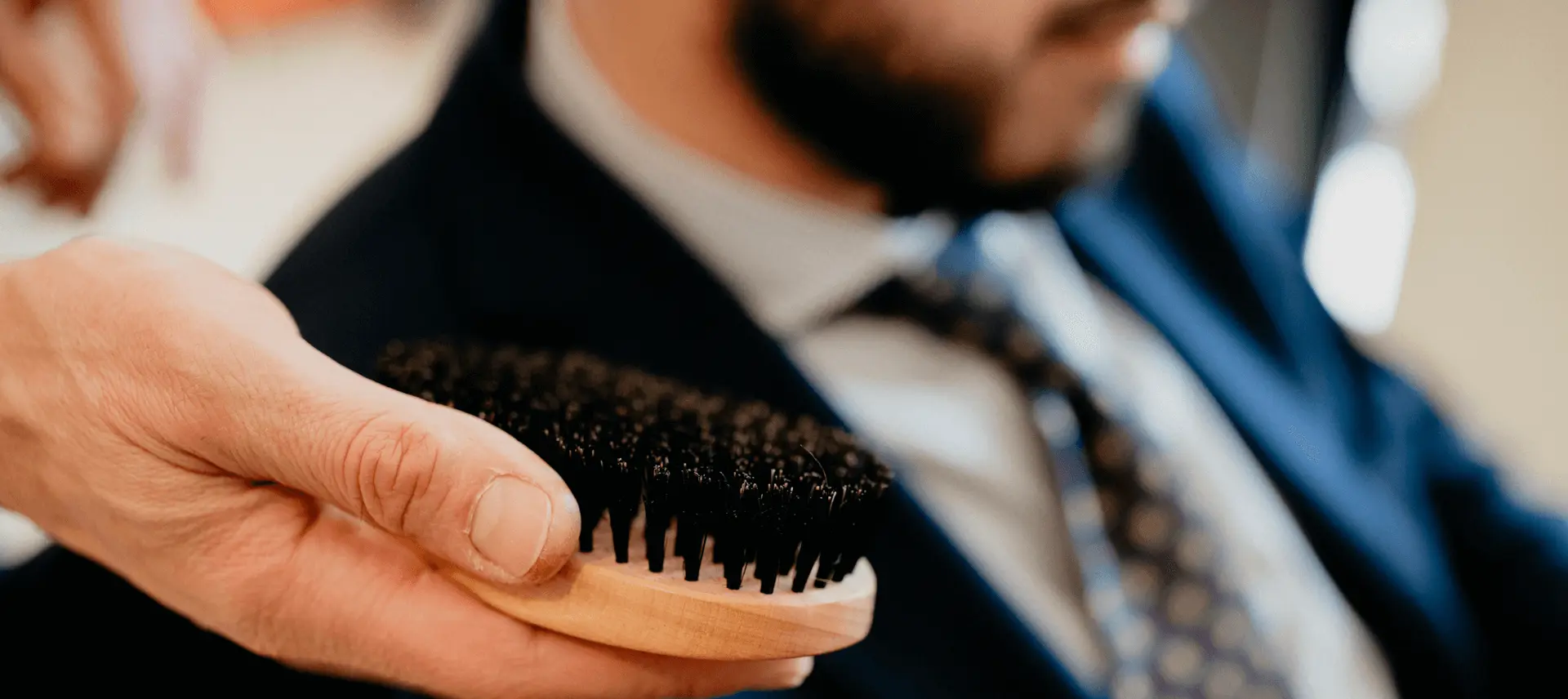 Boar Bristle vs Synthetic Beard Brushes: Real Differences on Skin and Hair